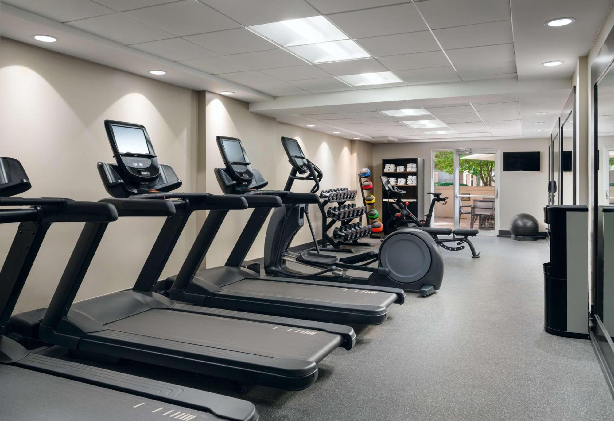 Embassy Suites By Hilton Memphis East Germantown Area מראה חיצוני תמונה