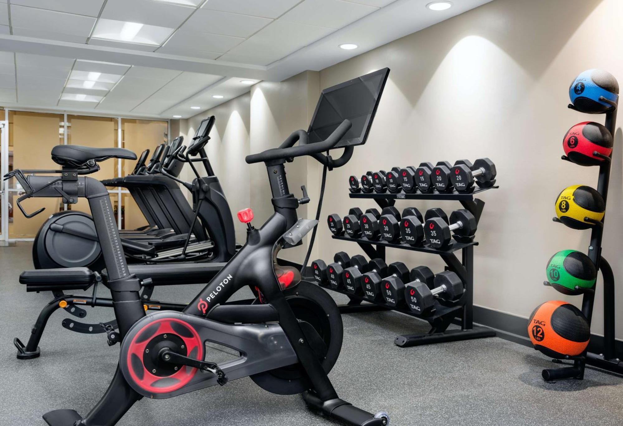 Embassy Suites By Hilton Memphis East Germantown Area מראה חיצוני תמונה